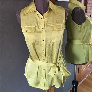NWOT Yellow Satin Sleeveless Snap Button Down Blouse Small